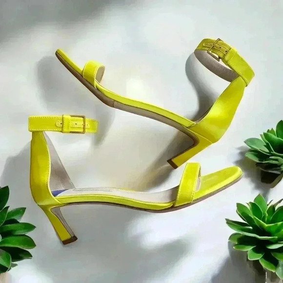 Stuart Weitzman Strap Sandal yellow - Picture 1 of 11